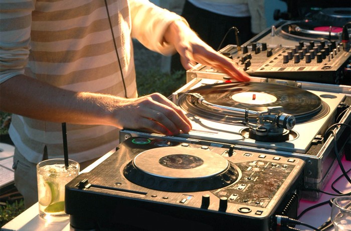DJ na event